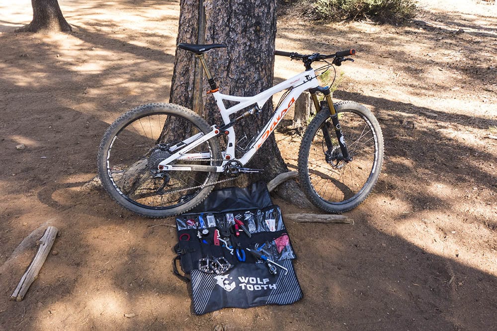 Wolf Tooth Travel Tool Wrap Black