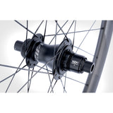 Juego de ruedas sin cámara Zipp 303 Firecrest Carbon con freno de disco