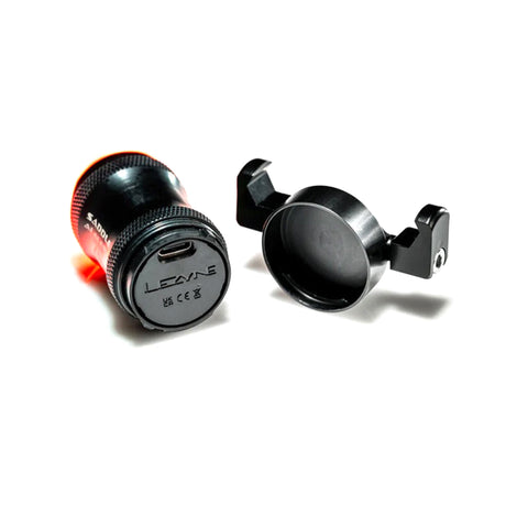 Lezyne Saddle AI Feu arrière - Feu Éclairage de vélo - Fonction de feu stop Lezyne Saddle AI Feu arrière - Feu Éclairage de vélo - Fonction de feu stop